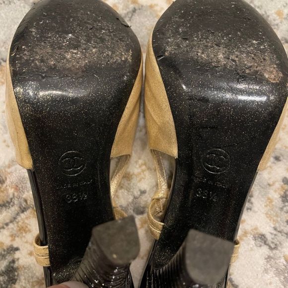 CHANEL heels  - Picture 4 of 5